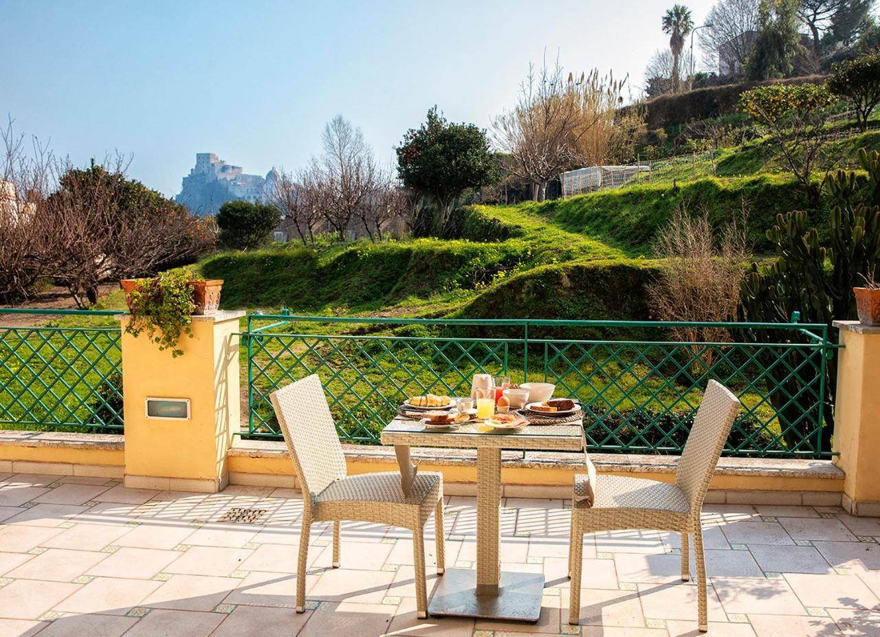 B&B Marcantonio - Ischia Ponte Zewnętrze zdjęcie