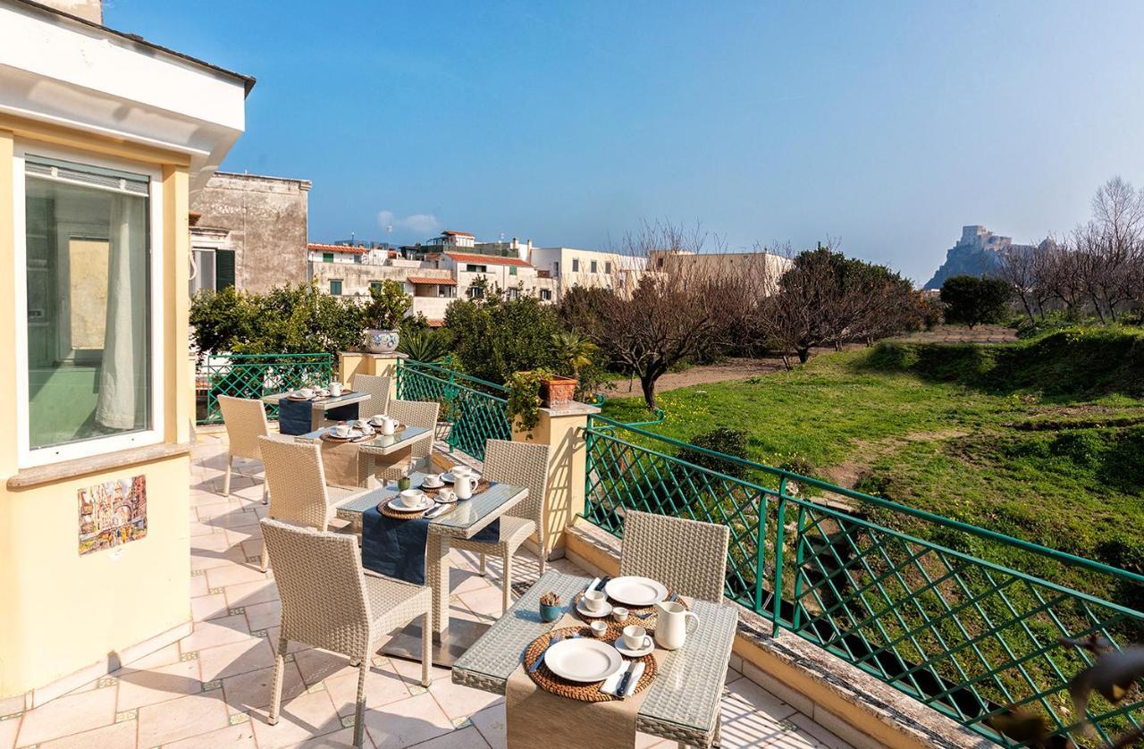 B&B Marcantonio - Ischia Ponte Zewnętrze zdjęcie